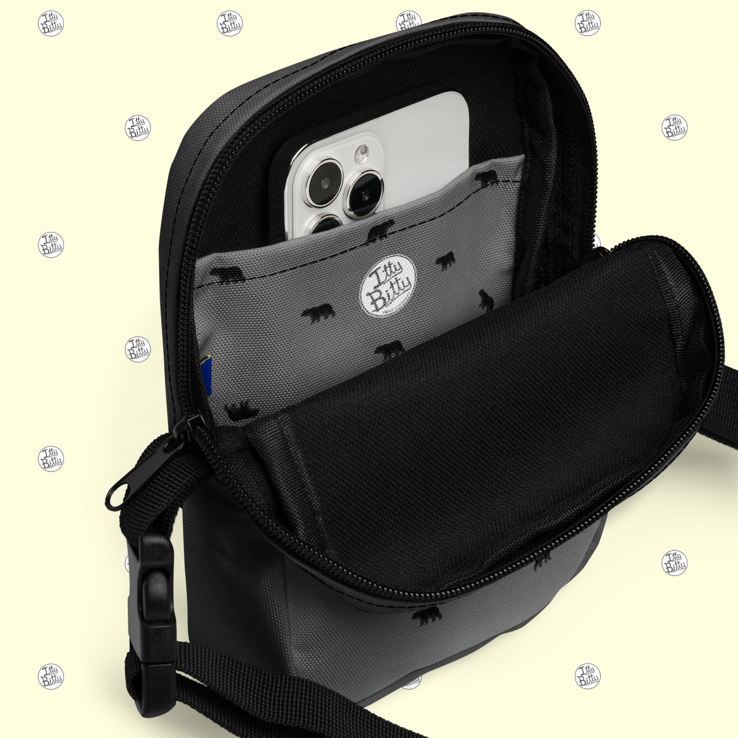 Bear With Me! - Crossbody bag